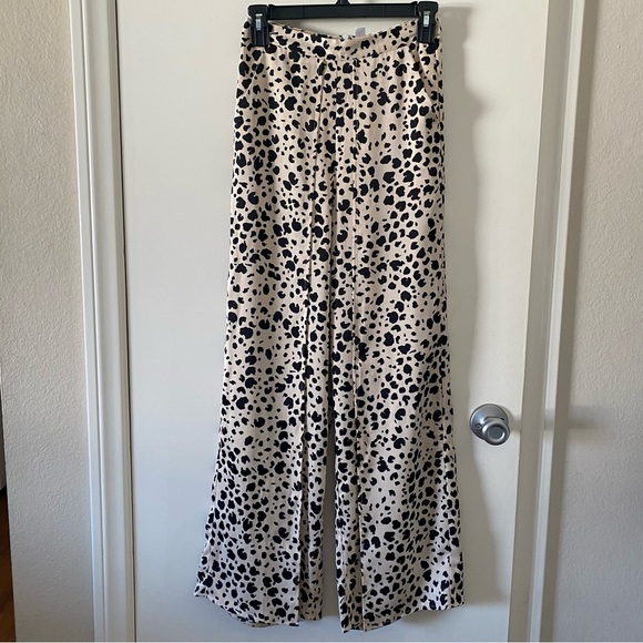 Beach Bunny Pants - Beach Bunny Ramsey Split‎ Leg Pants, XS